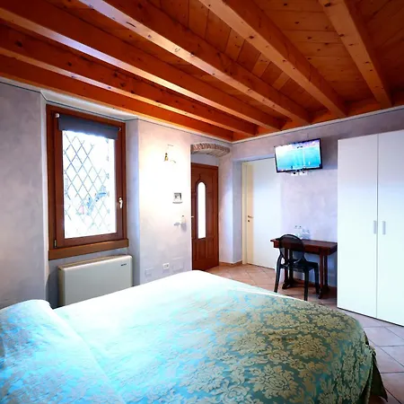 Affittacamere Residenza Del Duca Solferino